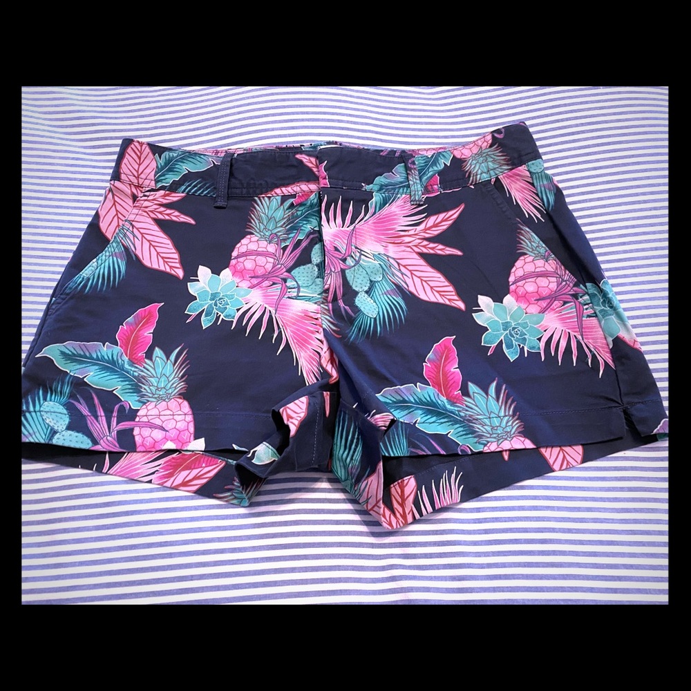 GAP Shorts “Tropical Print”